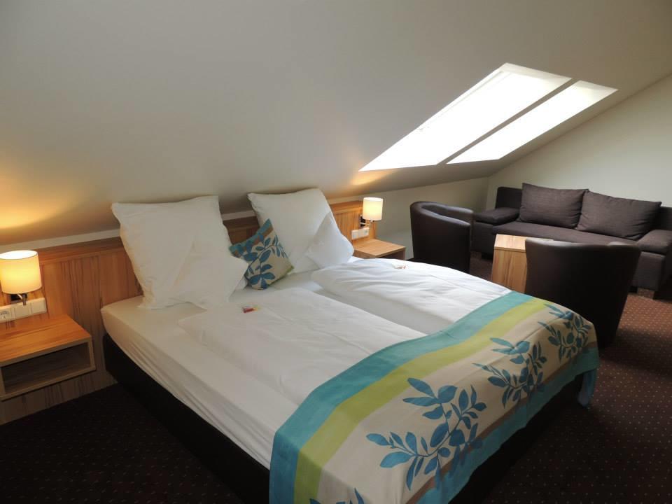 Sutter'S Landhaus Hotel Gensingen Habitación foto